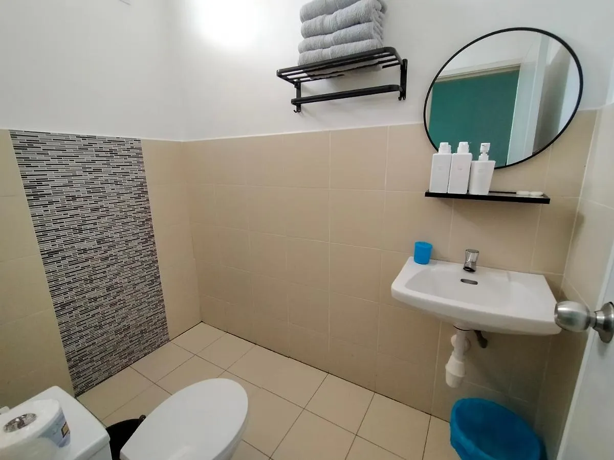 Homestay 88A Melaka For 9 Pax With Private Pool, Smart Tv, Netflix And Wifi